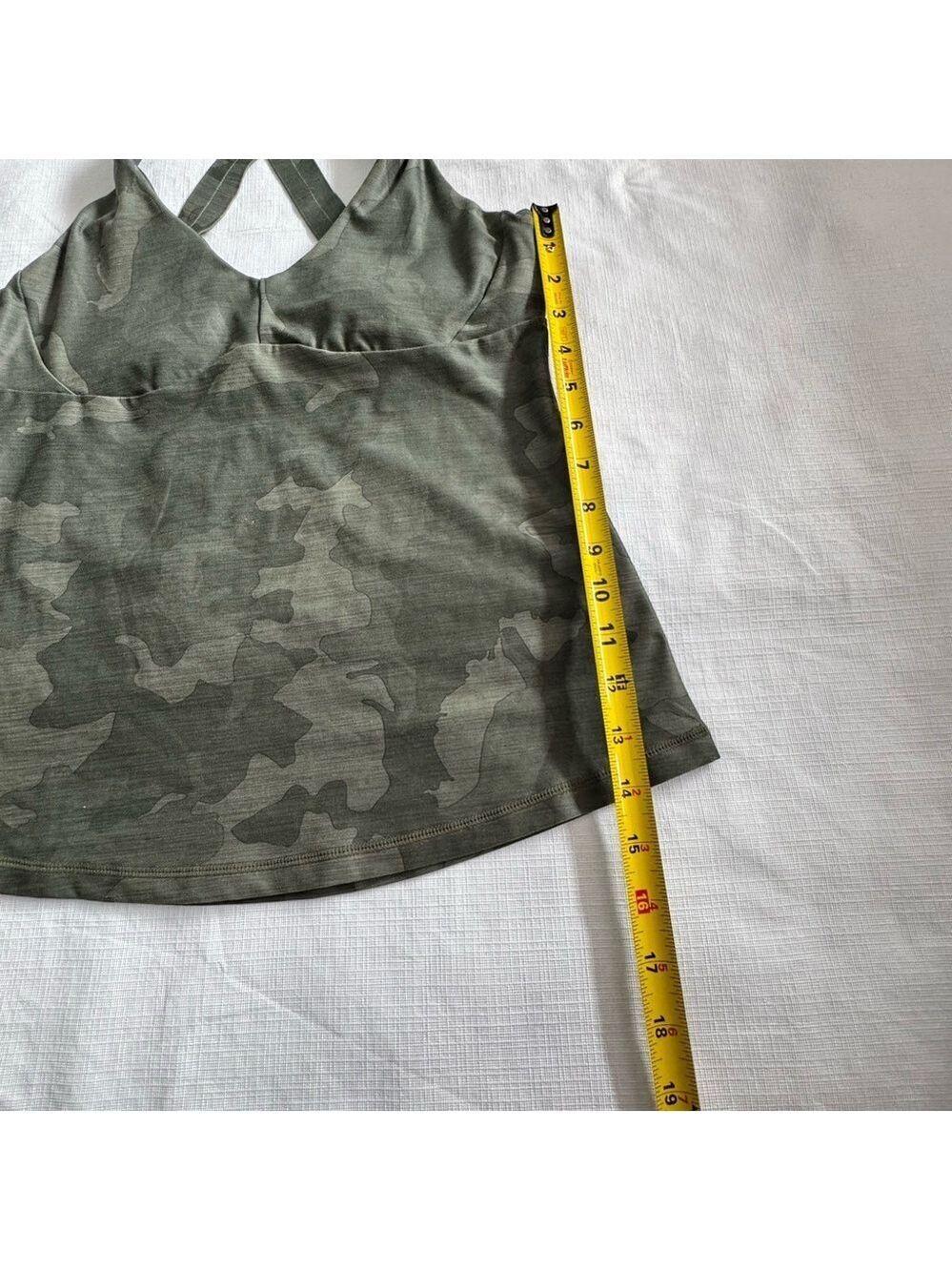 Prana tank top built in bra , crisscross back camo Small - Picture 5 of 8